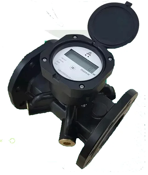 Large diameter ultrasonic water meter with flanged body and hinged display cover